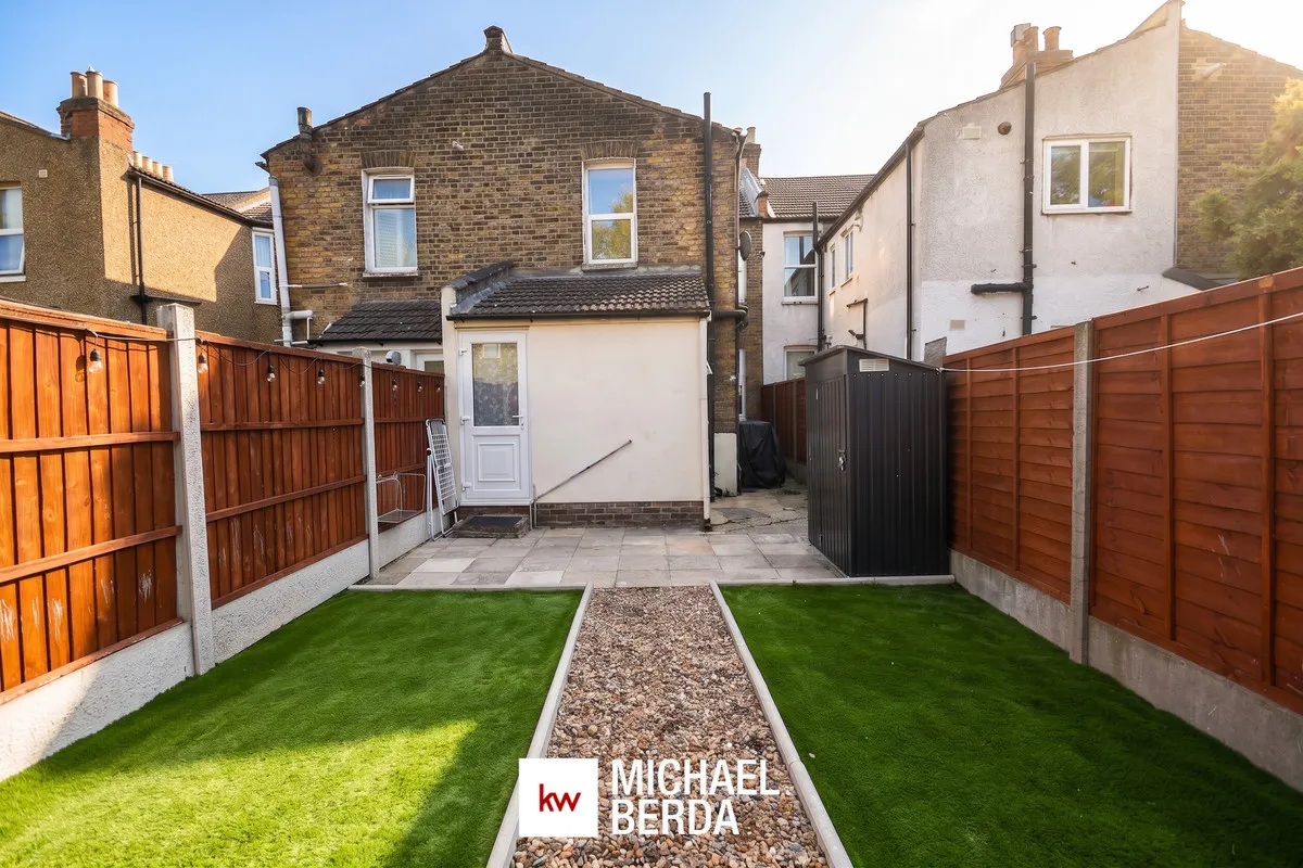 Claude Road, London, E10, photo 8