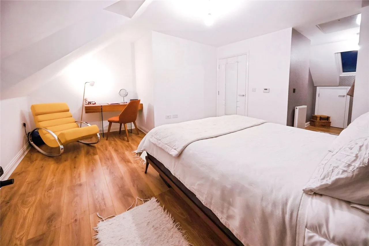 Slade Green Road, DA8, photo 14