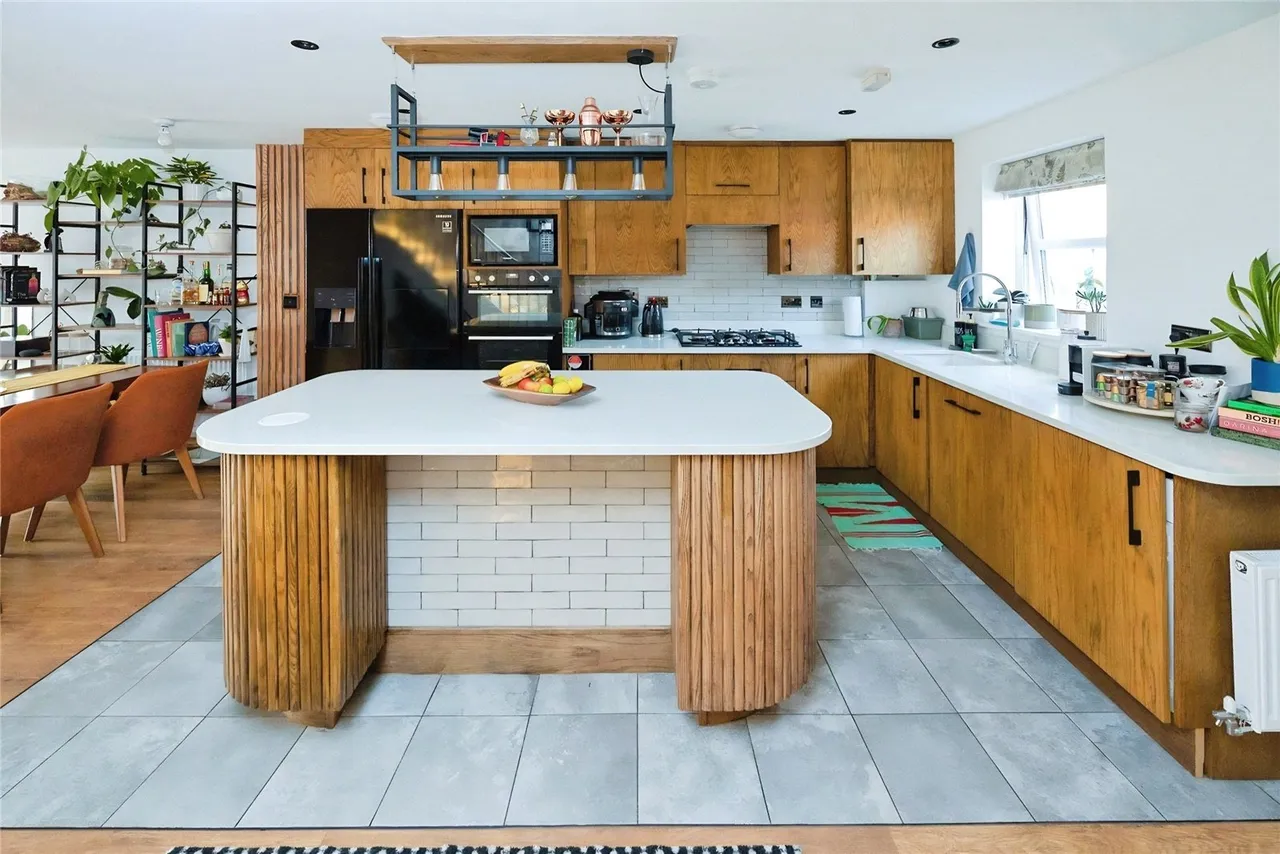 Slade Green Road, DA8, photo 3