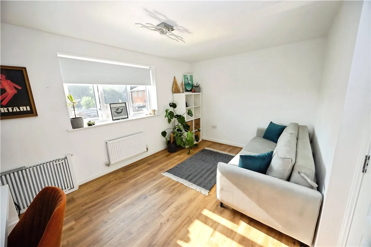 Slade Green Road, DA8, photo 6