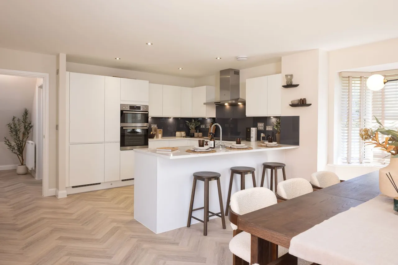5 bed property for sale, Clappers Lane, Earnley, PO20