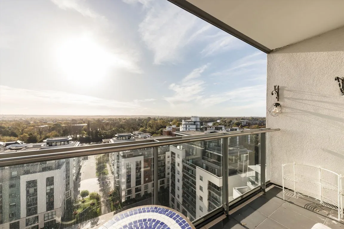 Pump House Crescent, TW8, photo 4