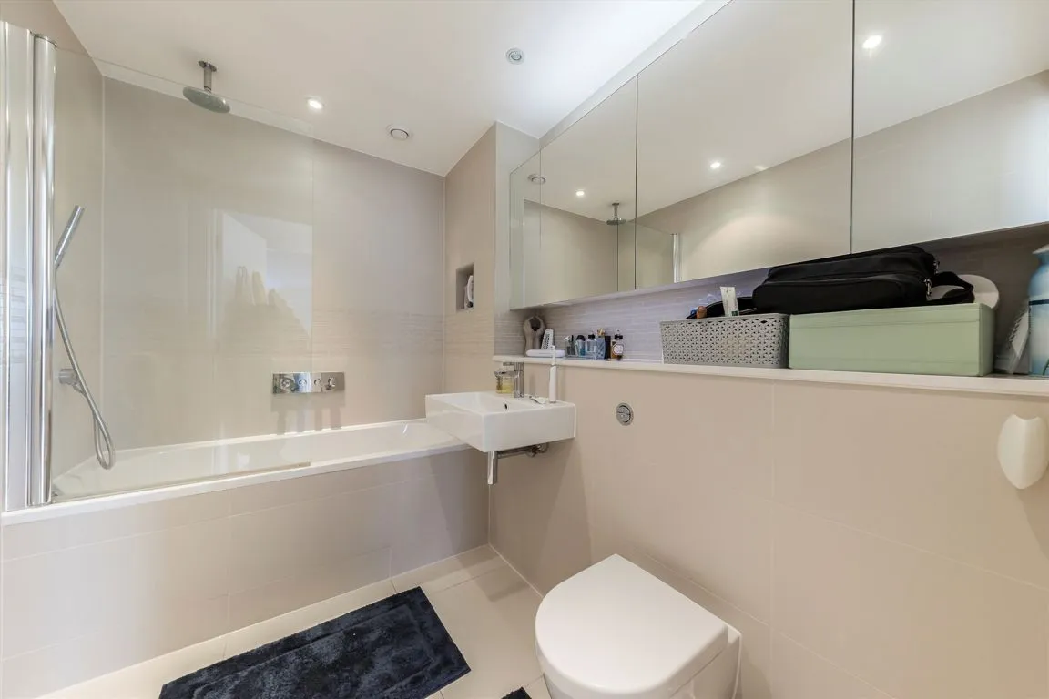 Pump House Crescent, TW8, photo 8