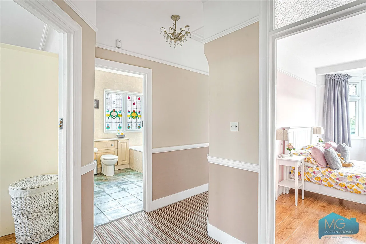 Woodland Way, London, N21, photo 19