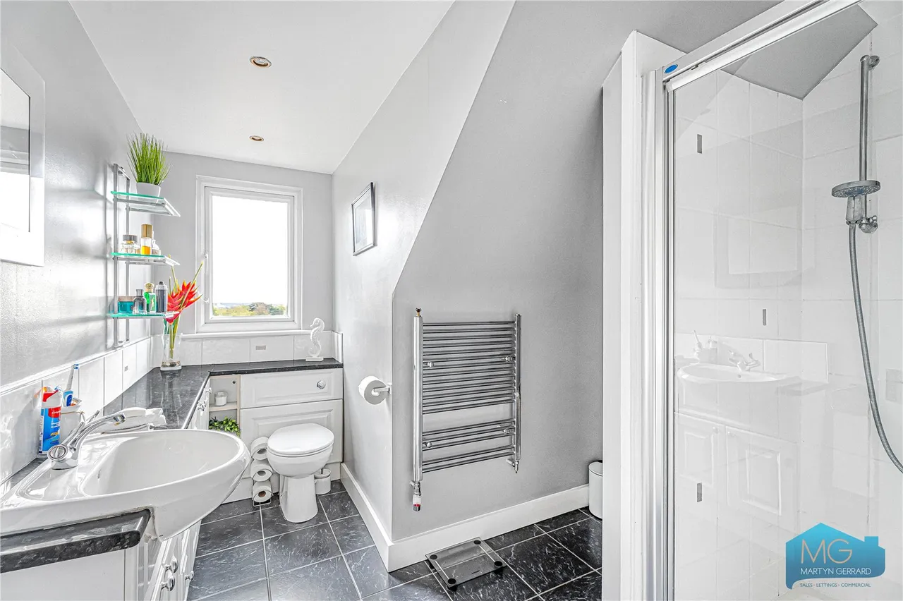 Woodland Way, London, N21, photo 28