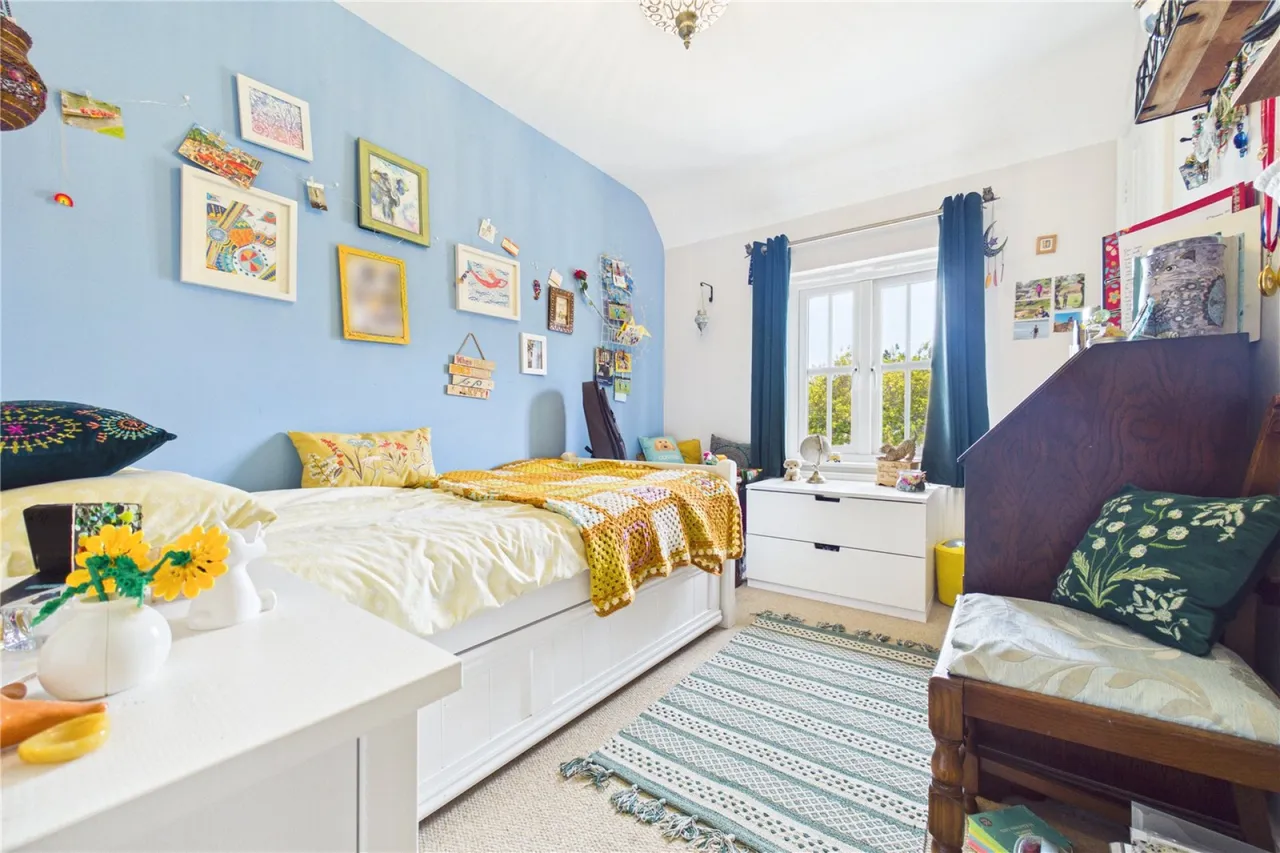 Acorn Gardens, Burghfield Common, RG7, photo 9