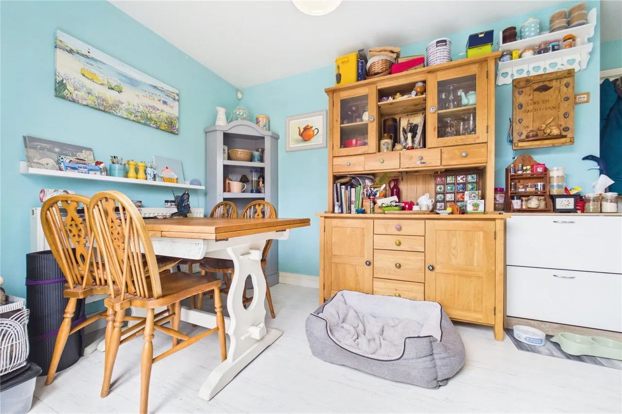 Acorn Gardens, Burghfield Common, RG7, photo 5