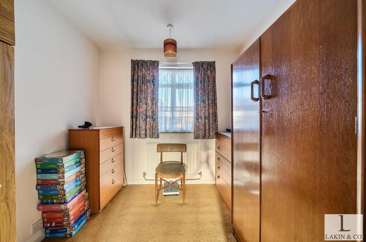 Edinburgh Close, Ickenham, UB10 8RA, photo 13