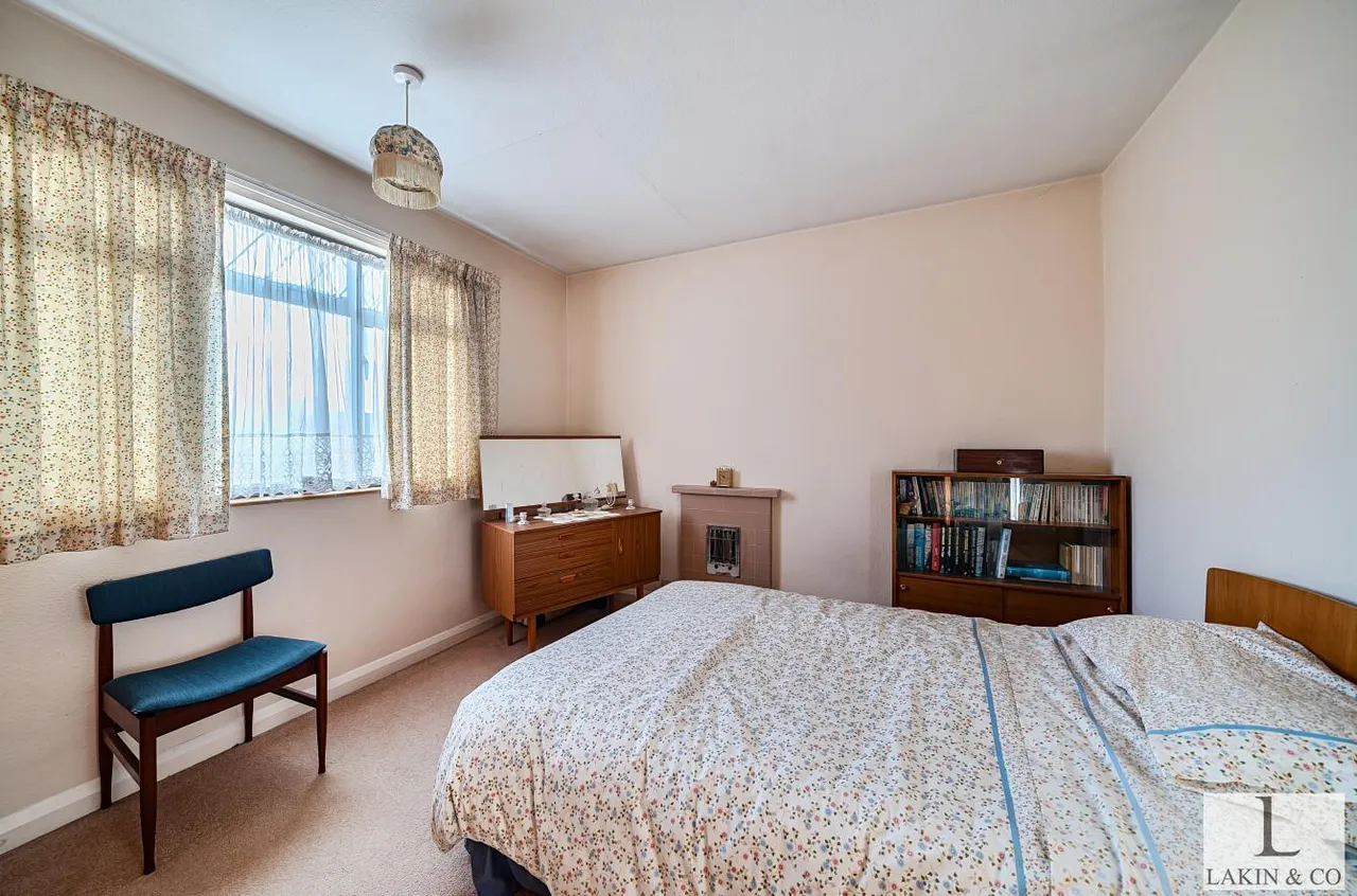 Edinburgh Close, Ickenham, UB10 8RA, photo 11