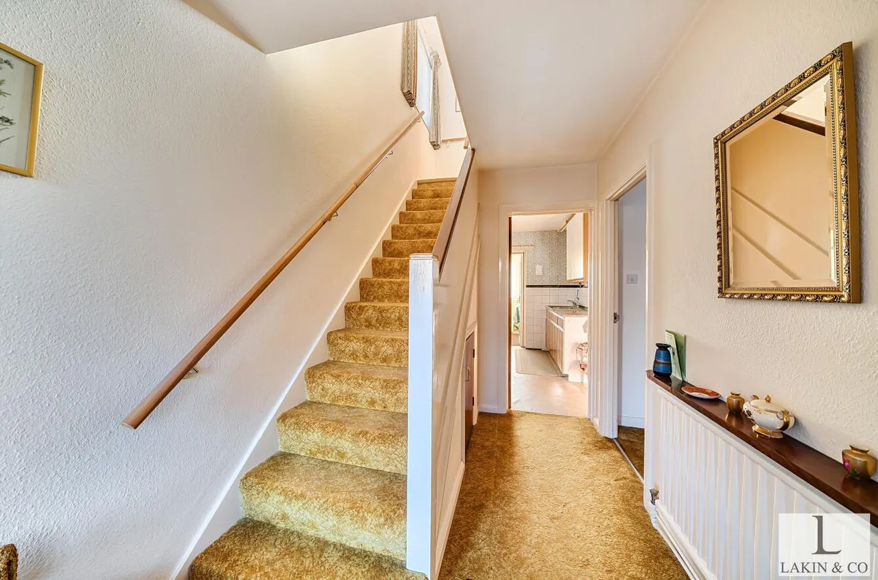 Edinburgh Close, Ickenham, UB10 8RA, photo 16
