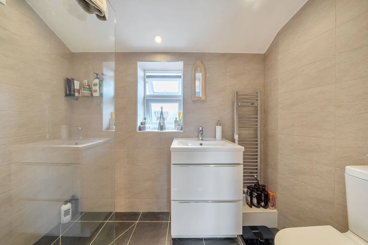 Heatherfield Court, Wilmslow, photo 14