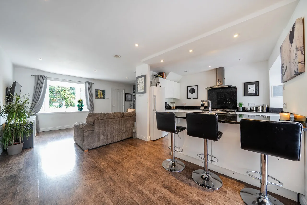 Heatherfield Court, Wilmslow, photo 3