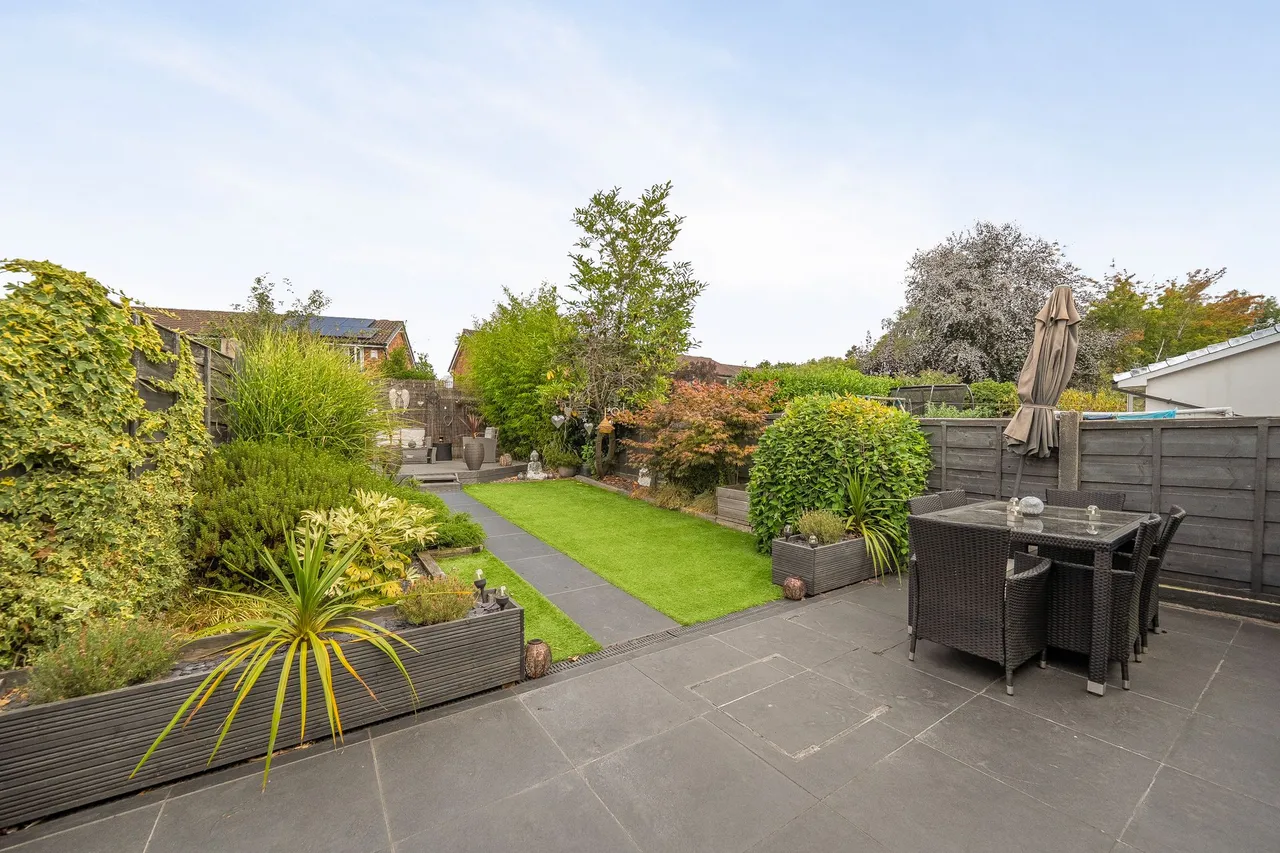 Heatherfield Court, Wilmslow, photo 4