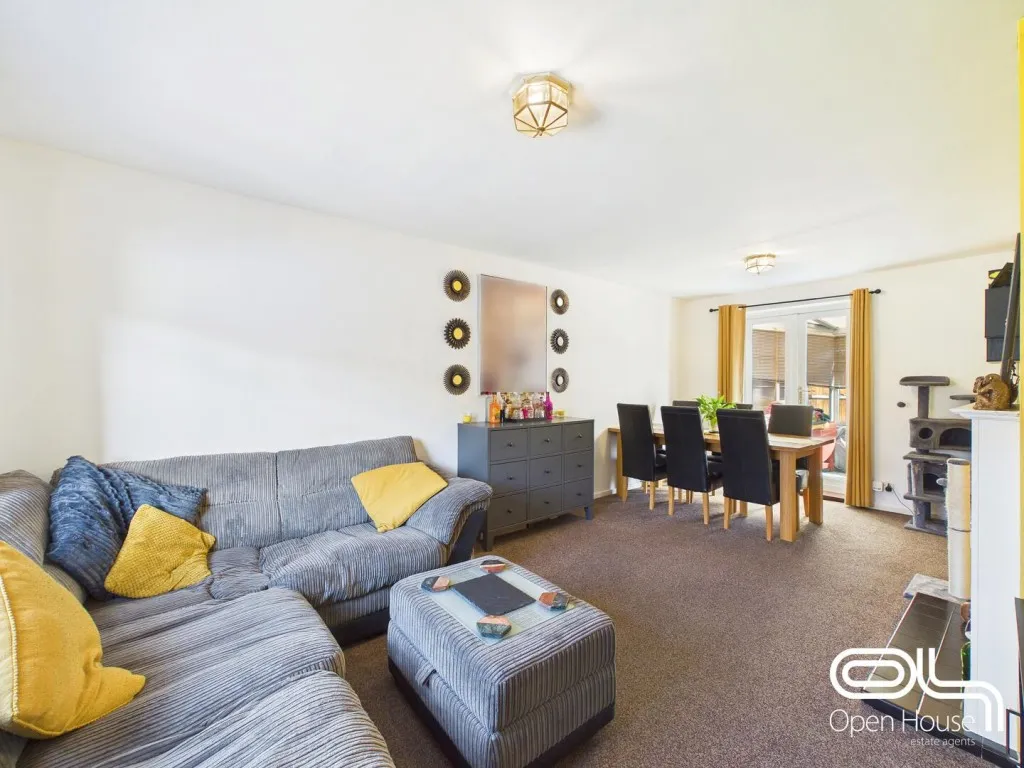 Clarion Way, Cannock, WS11, photo 3