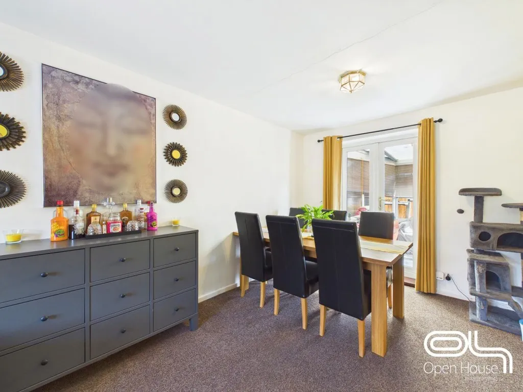 Clarion Way, Cannock, WS11, photo 6