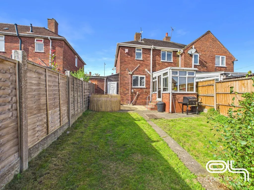 Clarion Way, Cannock, WS11, photo 13