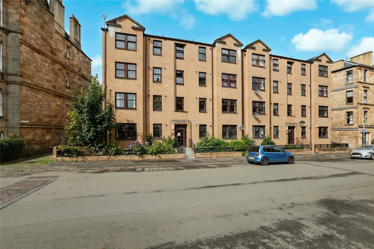 2 bed flat for sale — Langside Road, Queen Park, Glasgow, G42
