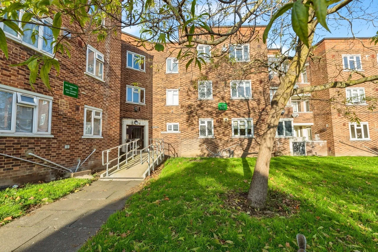 Longbridge Road, Barking, IG11, photo 17