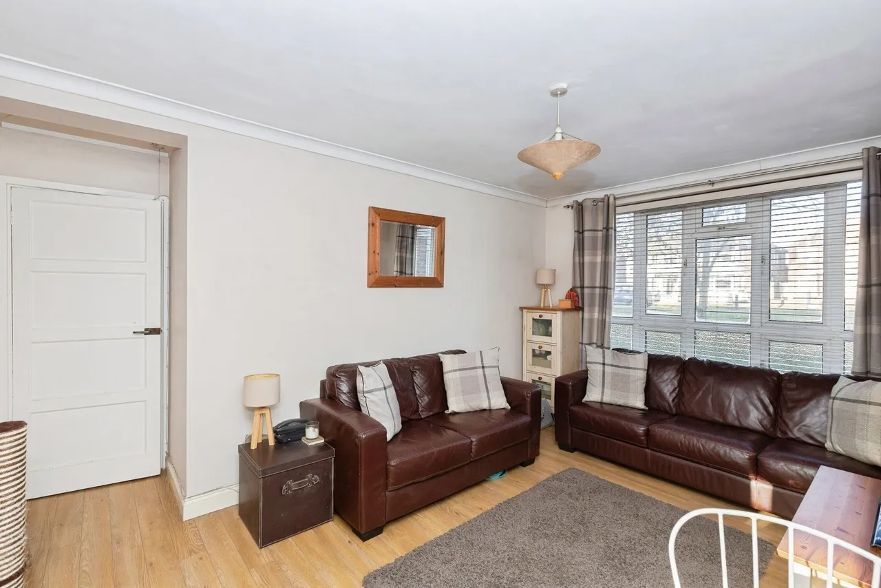 Longbridge Road, Barking, IG11, photo 5