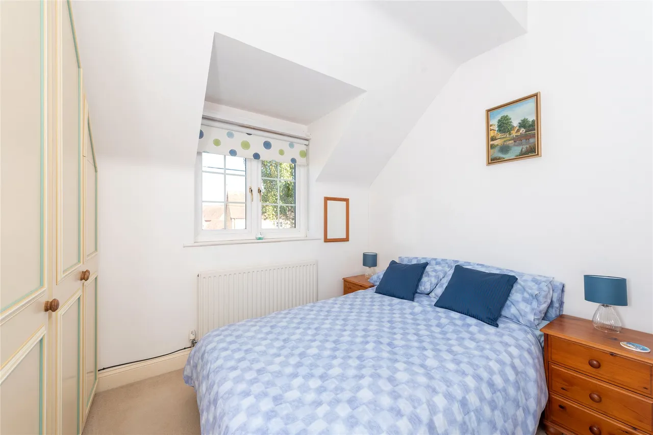 High Street, Potterspury, NN12, photo 7
