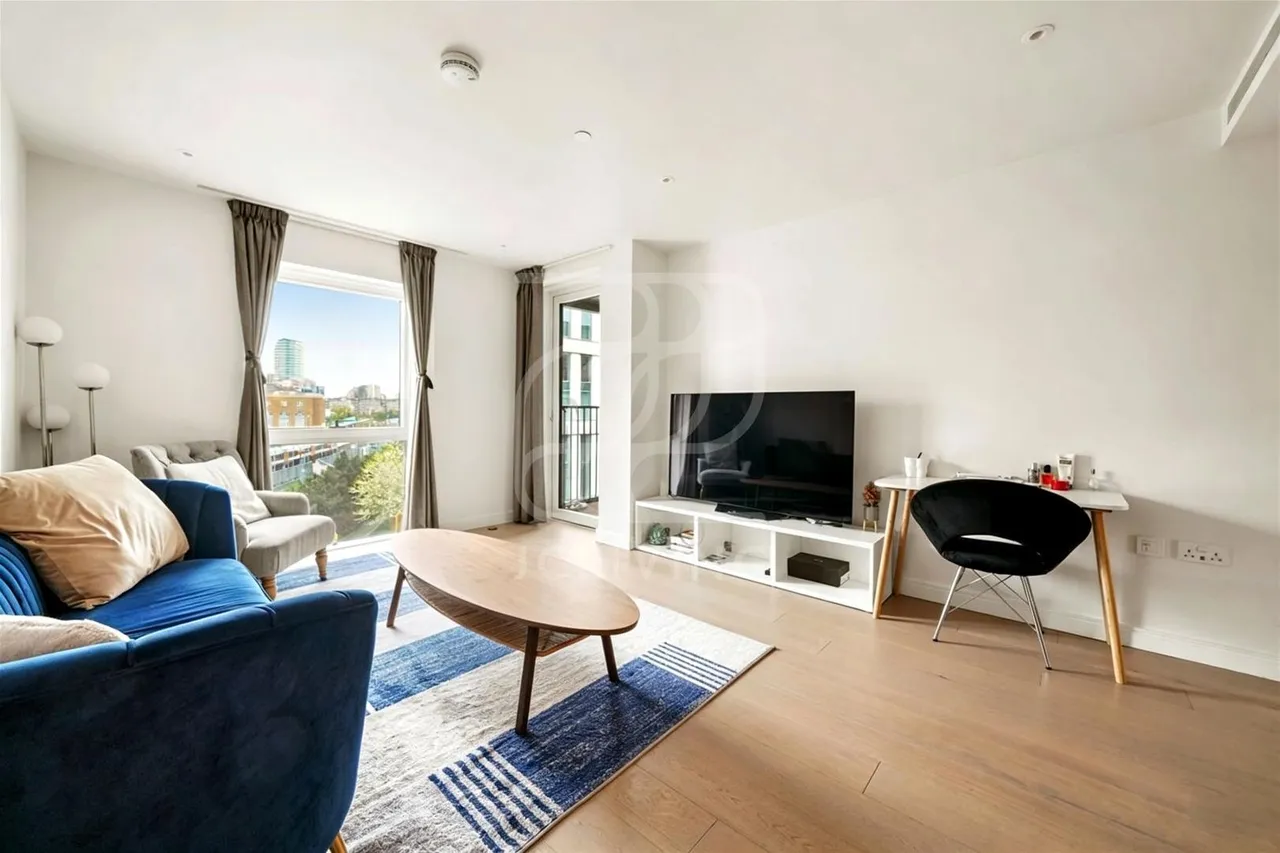 Lockgate Road, London, SW6, photo 2