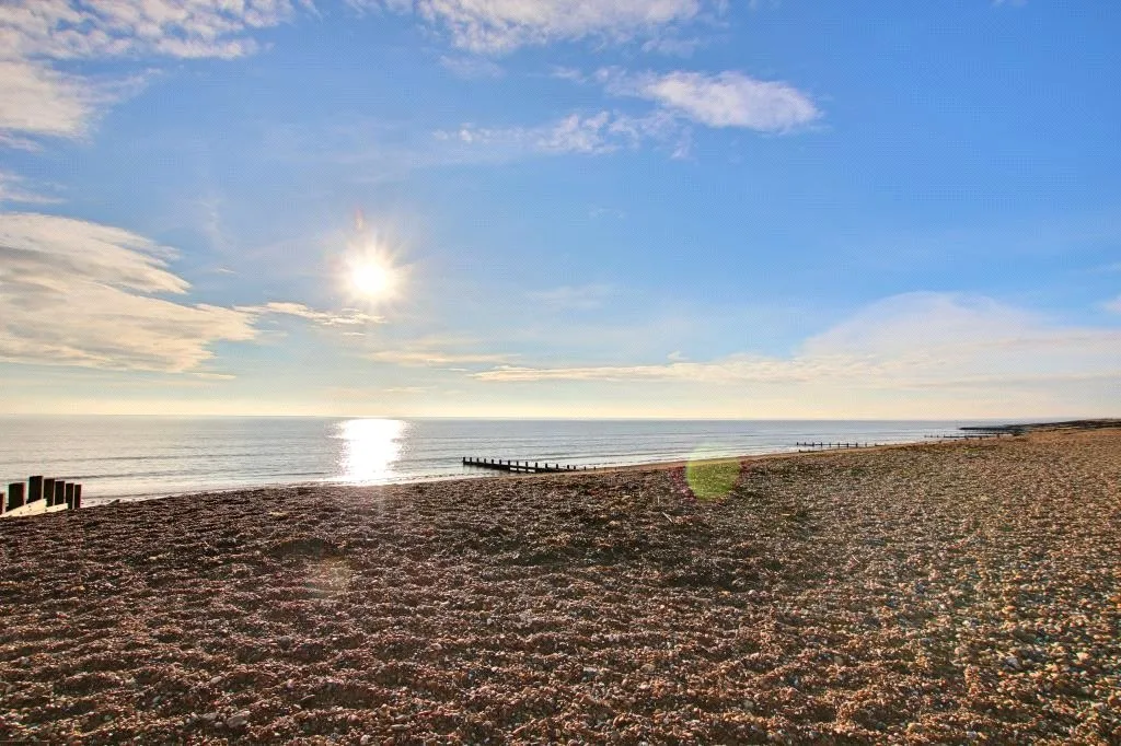 Ferring Street, Ferring, BN12, photo 15