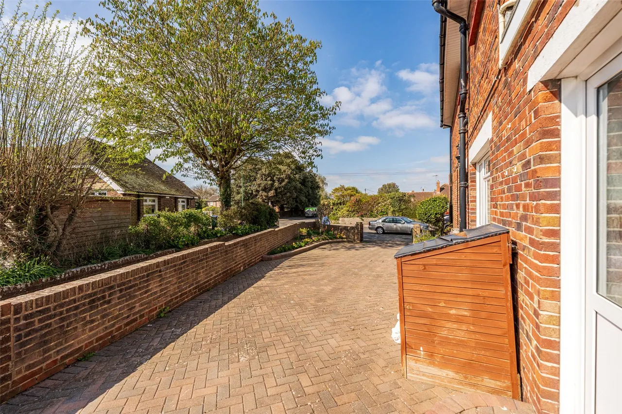 Ferring Street, Ferring, BN12, photo 11