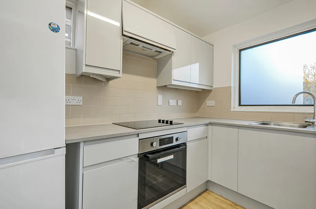 Apartment for sale in Colley House, Whitehall Road, UB8, photo 12