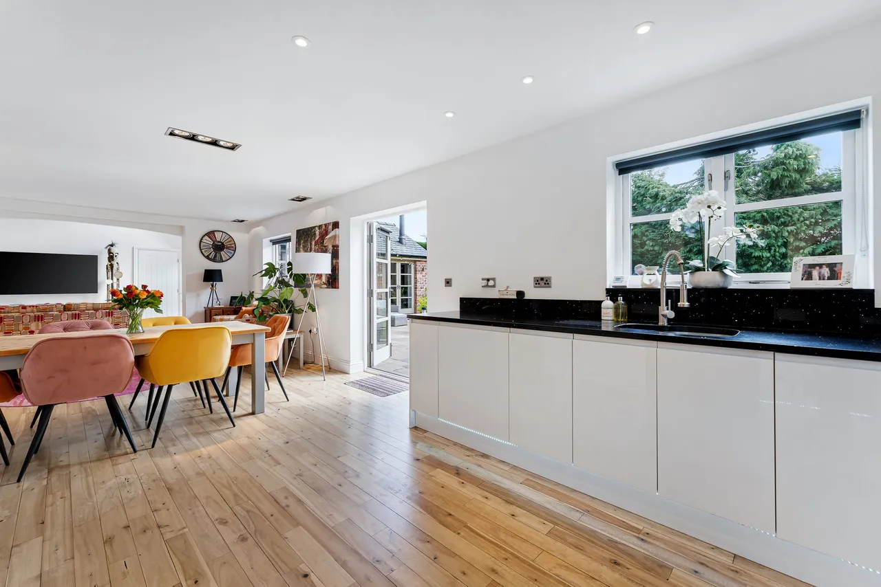 Mobberley Road, Knutsford, photo 10
