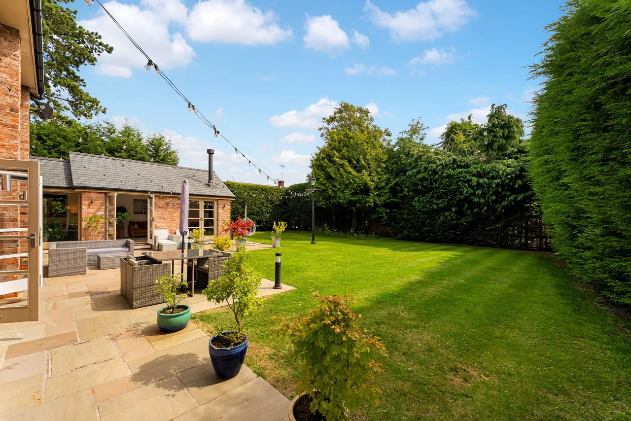Mobberley Road, Knutsford, photo 41