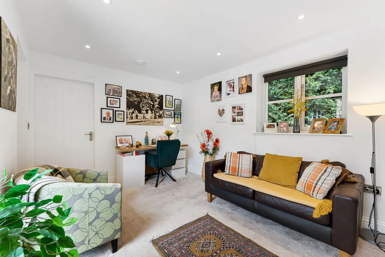 Mobberley Road, Knutsford, photo 16
