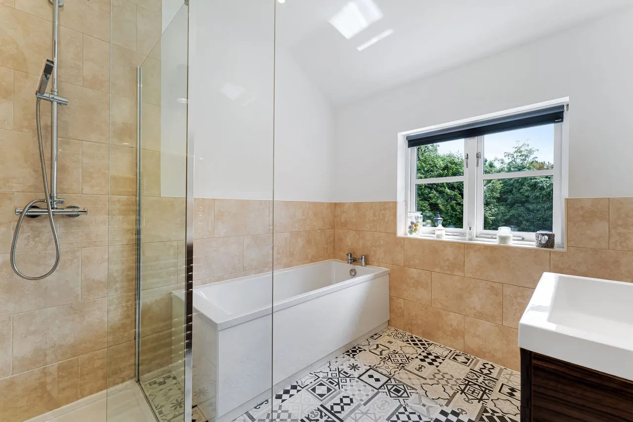 Mobberley Road, Knutsford, photo 30