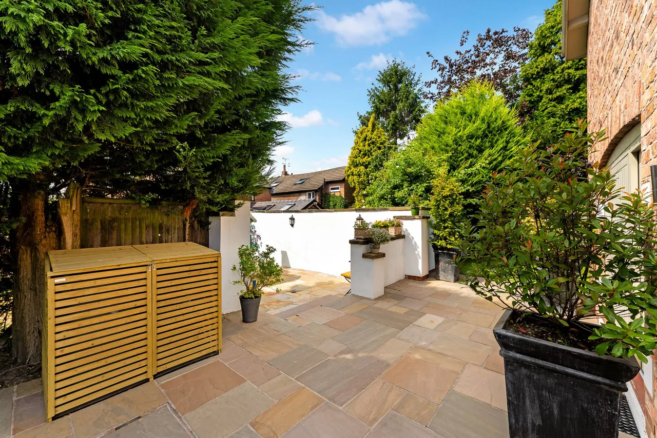 Mobberley Road, Knutsford, photo 40