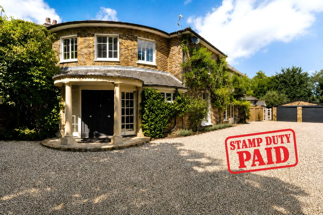 6 bed house for sale — Ashendene Road, Bayford, Hertfordshire, SG13 8PX