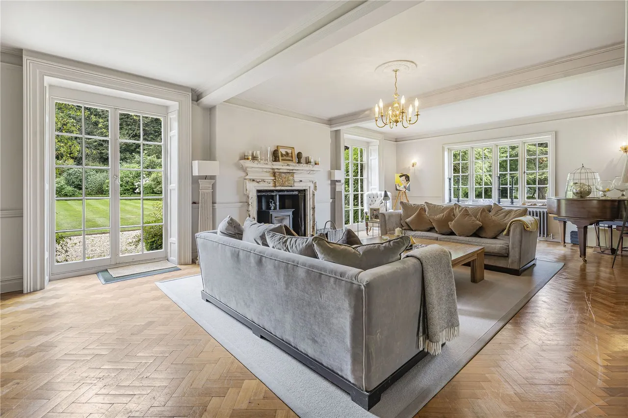 Ashendene Road, Bayford, Hertfordshire, SG13 8PX, photo 3
