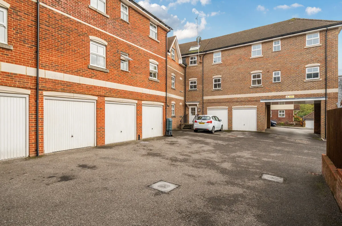 Pulborough, RH20 1FJ, photo 22