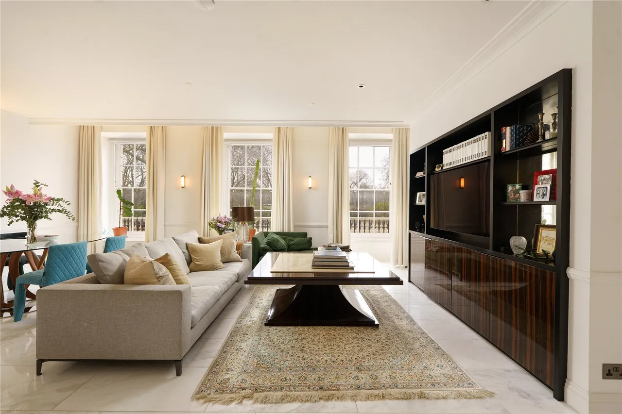 Cumberland Terrace, Regent's Park, London, NW1 4HP, photo 4
