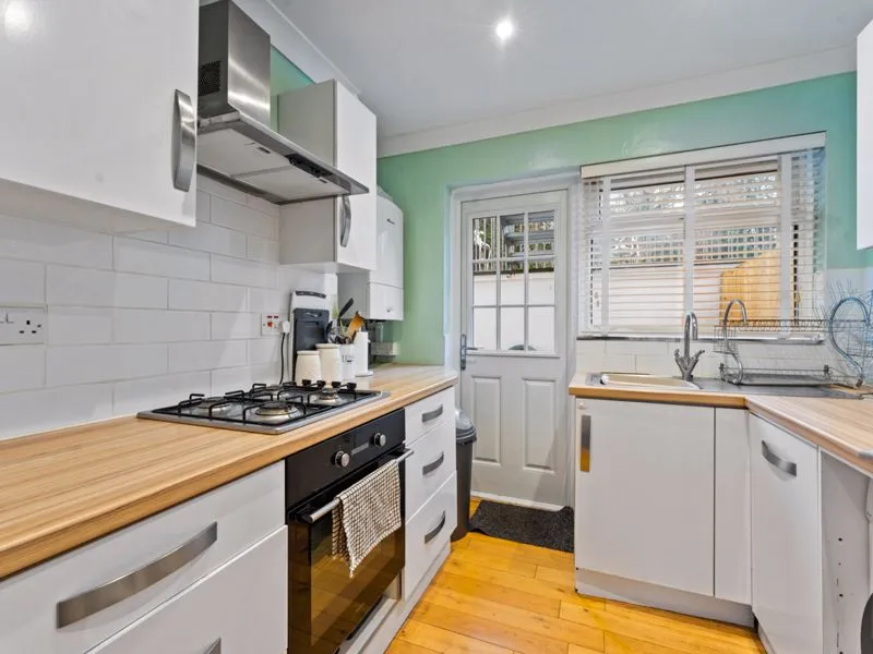 Alberta Avenue Cheam, Sutton SM1 2LQ, photo 3