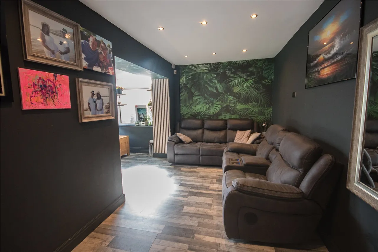 Hollisters Drive, Bristol, Somerset, BS13, photo 36