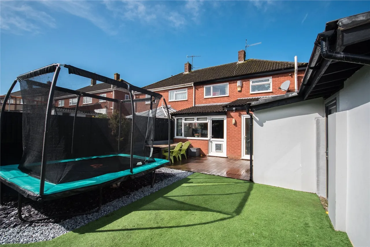 Hollisters Drive, Bristol, Somerset, BS13, photo 32