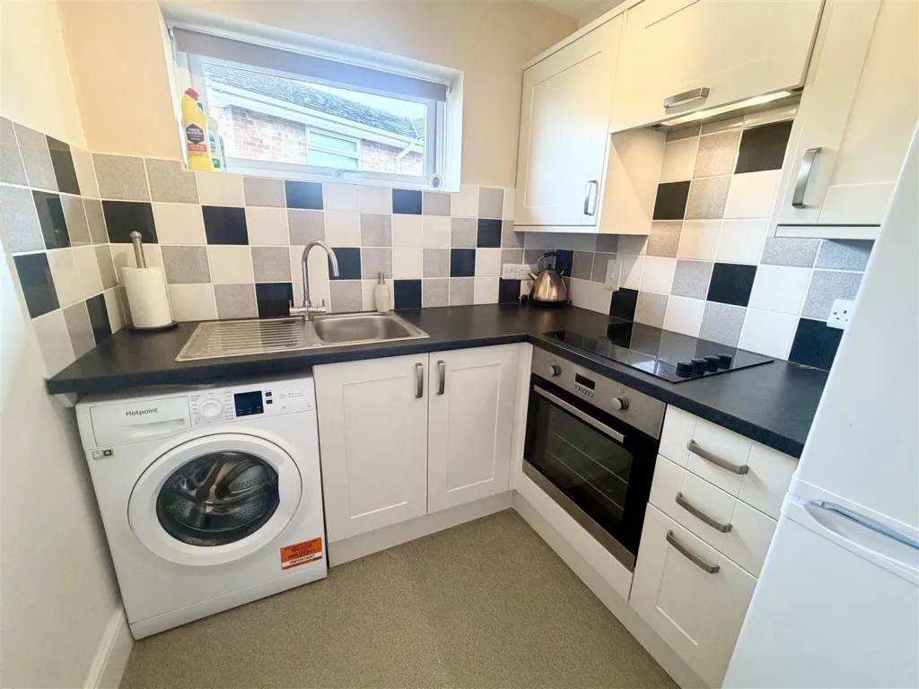 Tithe Barn Crescent, Old Town, photo 6