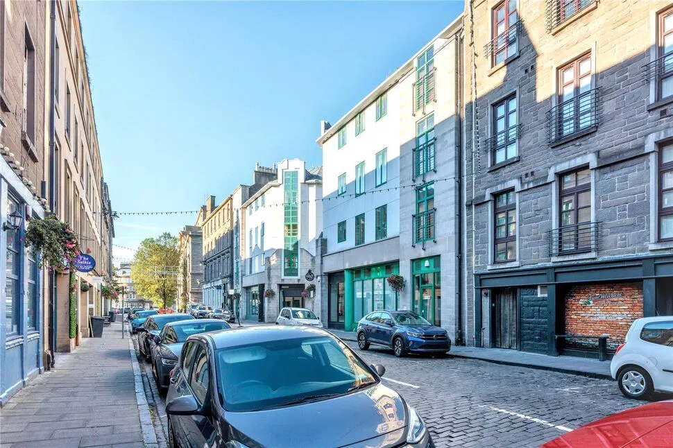 Exchange Street, DD1, photo 22