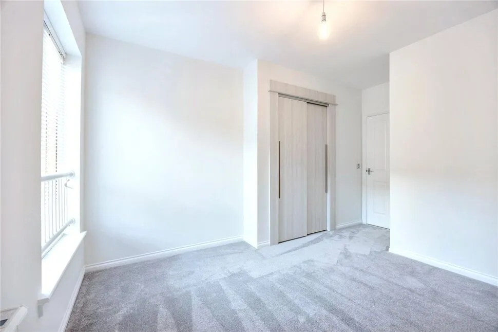 Exchange Street, DD1, photo 9
