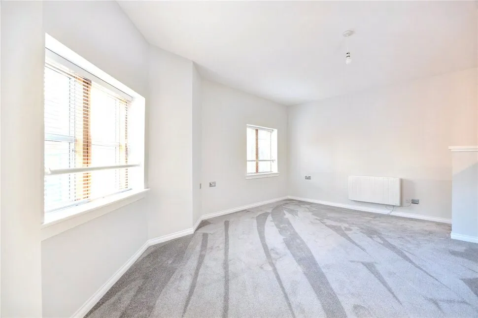 Exchange Street, DD1, photo 13