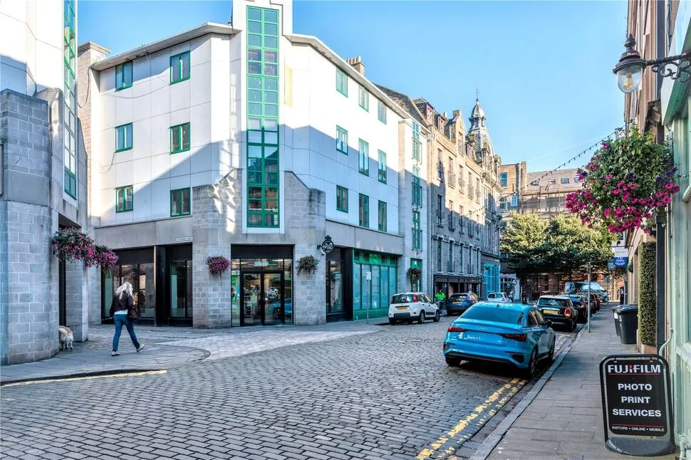 2 bed flat for sale, Exchange Street, DD1