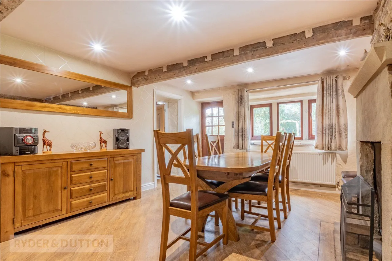 Oldham Road, Denshaw, OL3, photo 6