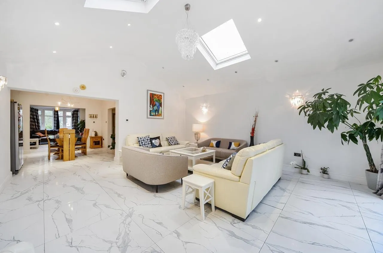 Winkworth Road, Banstead, Surrey, SM7 2QT, photo 3
