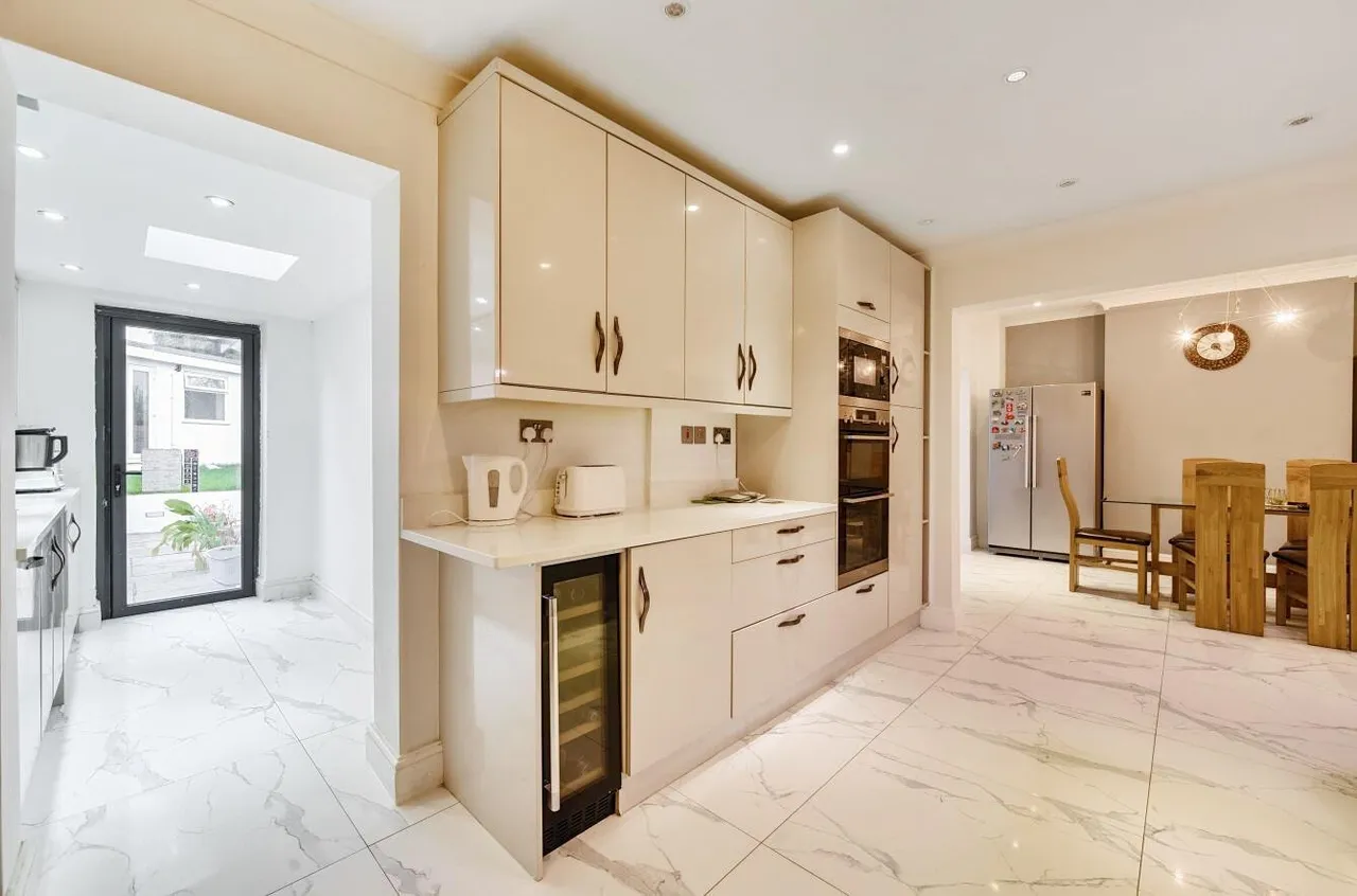 Winkworth Road, Banstead, Surrey, SM7 2QT, photo 7
