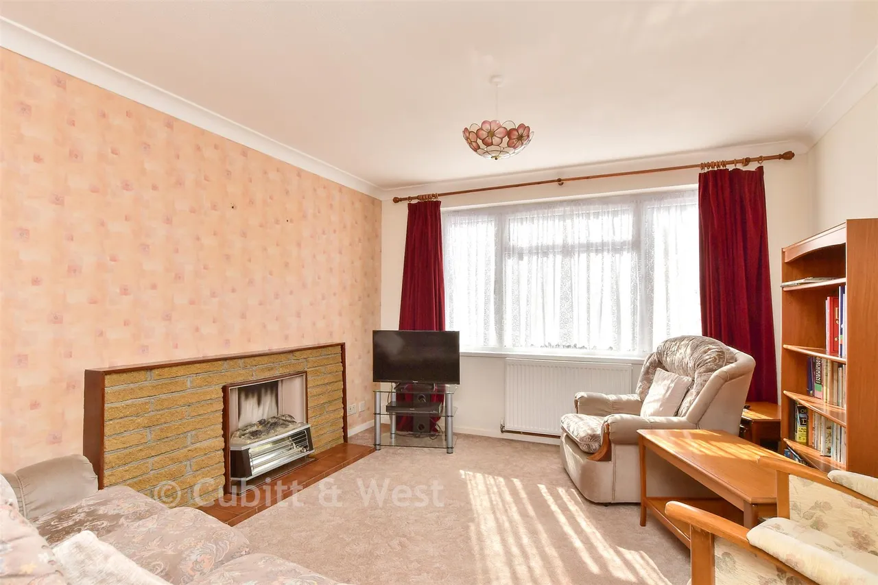 Connell Drive, Woodingdean, BN2, photo 5