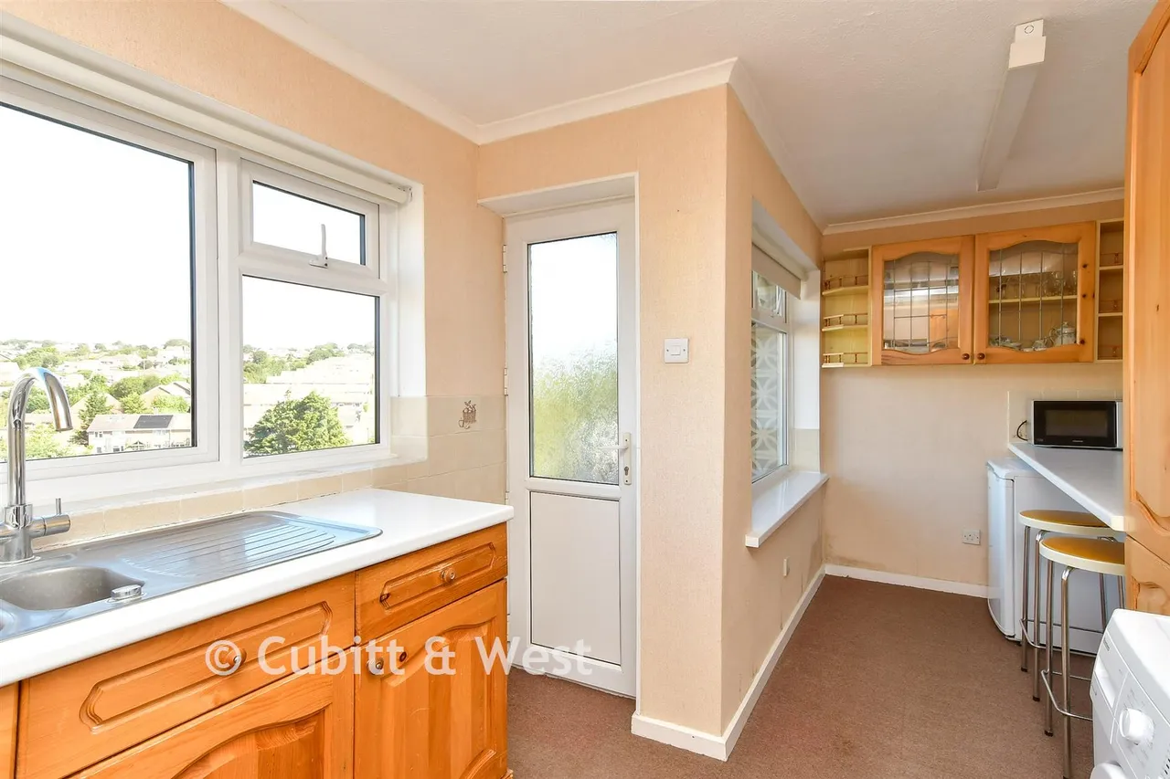Connell Drive, Woodingdean, BN2, photo 8